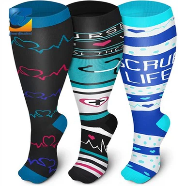 Kompressionssocken in Übergröße unter dem Knie