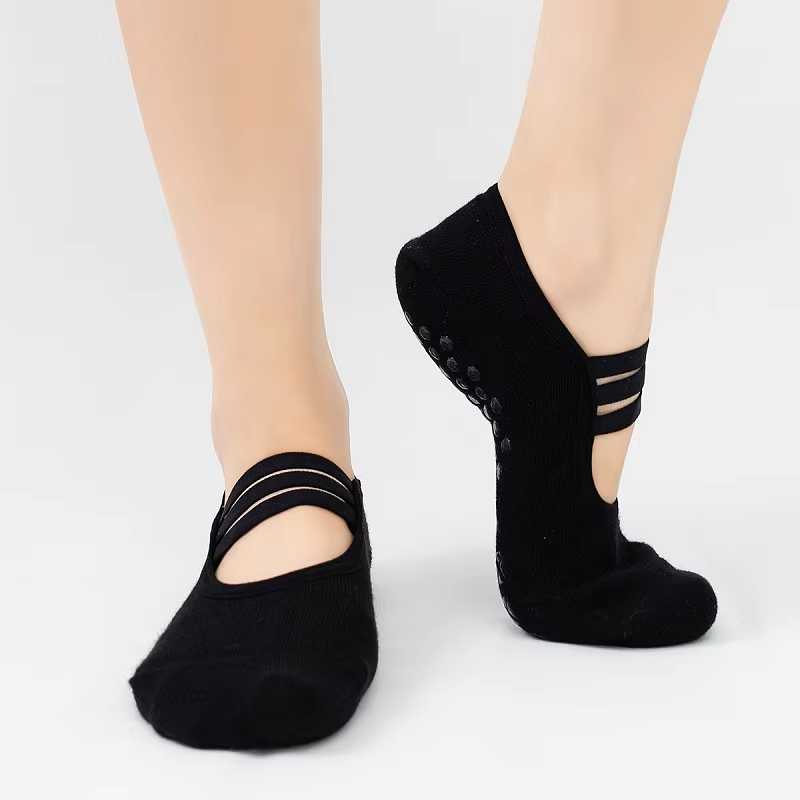 OEM Custom Logo Yoga Pilates Socks With Grips Sole factory