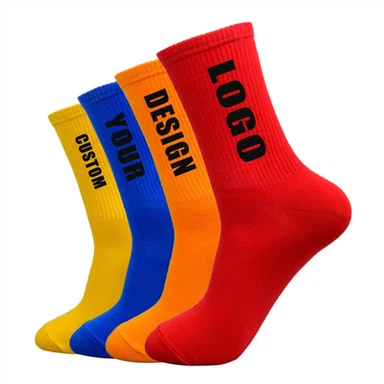 Handgestrickte Sportsocken mit individuellem Logo